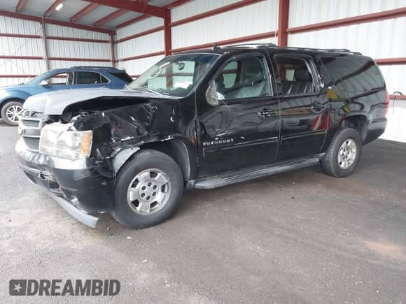 2012 Chevrolet Suburban LT с VIN 1GNSKJE77CR241592, выставлен на аукционе IAAI как лот 42522470 с пробегом 186 632 миль миль и . История ставок и продаж доступна на DreamBid. Изображение 2.