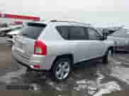 2012 Jeep Compass Limited z VIN 1C4NJCCB3CD511555, wystawiony jako IAAI lot #41752339 z przebiegiem 128 435 mil mil oraz . Historia ofert i sprzedaży dostępna na DreamBid. Obrazek 4.