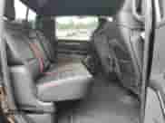 2025 Ram 1500 RHO z VIN 1C6SRFUP7SN716741, wystawiony jako Copart lot #60395825 z przebiegiem Nie podano mil oraz Szkoda całkowita • Salvage title. Historia ofert i sprzedaży dostępna na DreamBid. Obrazek 11.