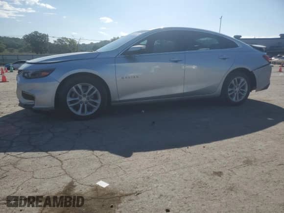 2016 Chevrolet Malibu LT z VIN 1G1ZE5ST3GF260776, wystawiony jako Copart lot #84444505 z przebiegiem 120 693 mil mil oraz Szkoda całkowita • Salvage title. Historia ofert i sprzedaży dostępna na DreamBid. Obrazek 1.