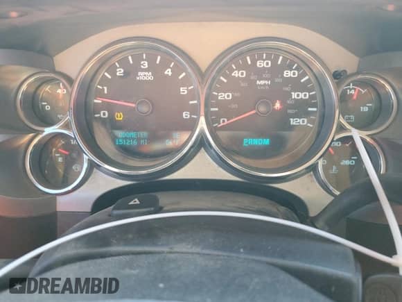 2011 Chevrolet Silverado 1500 LT с VIN 1GCRKSE37BZ437430, выставлен на аукционе Copart как лот 84373585 с пробегом 151 216 миль миль и Списание • Salvage title. История ставок и продаж доступна на DreamBid. Изображение 9.