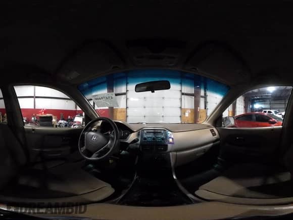 2006 Honda Pilot EX z VIN 5FNYF28466B008439, wystawiony jako IAAI lot #43479400 z przebiegiem 253 015 mil mil oraz . Historia ofert i sprzedaży dostępna na DreamBid. Obrazek 18.