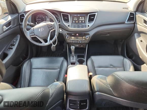 2018 Hyundai Tucson Value z VIN KM8J3CA24JU677863, wystawiony jako Copart lot #80188425 z przebiegiem 48 094 mil mil oraz Szkoda całkowita • Salvage title. Historia ofert i sprzedaży dostępna na DreamBid. Obrazek 8.