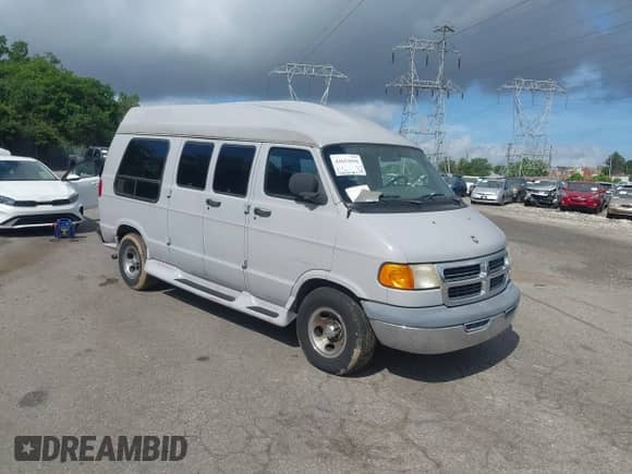 2000 Dodge Cargo Conversion with VIN 2B6HB11Y4YK127632, listed as a IAAI auction lot 42651858 with 147,667 mi miles and . Bid and sale history available at DreamBid. Image 1.