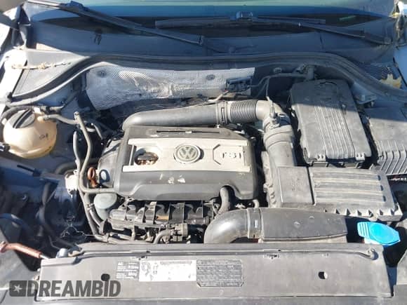 2011 Volkswagen Tiguan S with VIN WVGAV7AX1BW555710, listed as a IAAI auction lot 43025250 with 174,370 mi miles and . Bid and sale history available at DreamBid. Image 10.