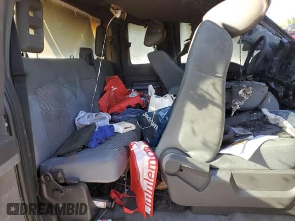 2015 Ford F-250 XLT z VIN 1FT7X2B68FEA85995, wystawiony jako Copart lot #80056215 z przebiegiem Nie podano mil oraz Szkoda całkowita • Salvage title. Historia ofert i sprzedaży dostępna na DreamBid. Obrazek 10.