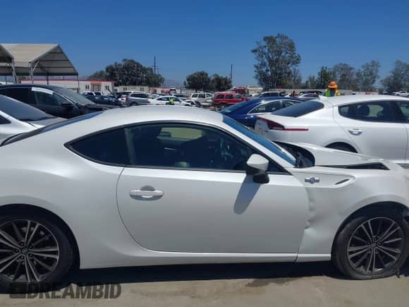 2014 Scion FR-S z VIN JF1ZNAA13E8702270, wystawiony jako IAAI lot #42521922 z przebiegiem 134 110 mil mil oraz . Historia ofert i sprzedaży dostępna na DreamBid. Obrazek 13.