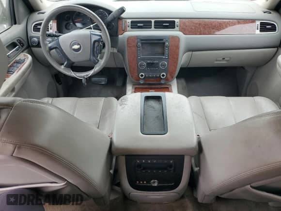 2008 Chevrolet Suburban 3LT with VIN 1GNFK16328J208485, listed as a Copart auction lot 65753155 with 175,687 mi miles and Clean title. Bid and sale history available at DreamBid. Image 8.