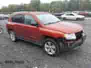 2012 Jeep Compass Sport z VIN 1C4NJDBB9CD675271, wystawiony jako IAAI lot #43279710 z przebiegiem 147 817 mil mil oraz . Historia ofert i sprzedaży dostępna na DreamBid. Obrazek 1.