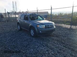 2011 Ford Escape XLT с VIN 1FMCU9DGXBKA87356, выставлен на аукционе IAAI как лот 43392718 с пробегом 200 720 миль миль и . История ставок и продаж доступна на DreamBid. Изображение 1.