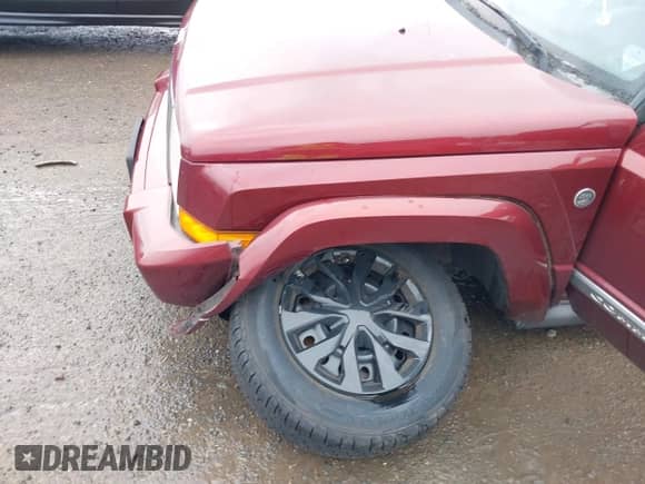 2007 Jeep Commander Limited with VIN 1J8HG58P77C573878, listed as a IAAI auction lot 41843633 with 154,584 mi miles and . Bid and sale history available at DreamBid. Image 6.