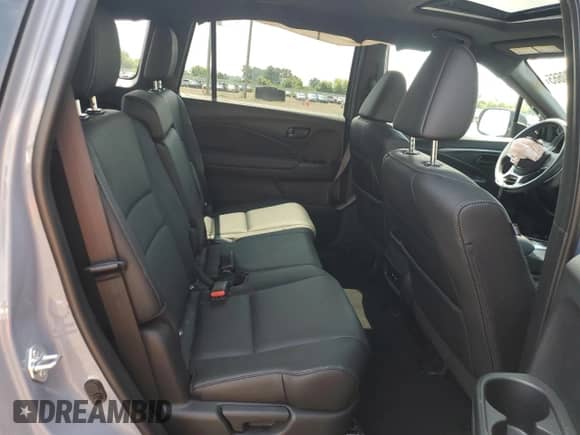 2025 Honda Passport EX-L с VIN 5FNYF8H52SB011490, выставлен на аукционе Copart как лот 68630665 с пробегом 22 612 миль миль и Списание • Salvage title. История ставок и продаж доступна на DreamBid. Изображение 11.