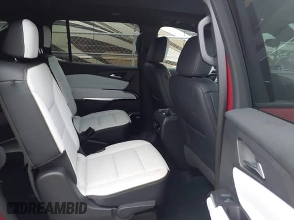 2025 Chevrolet Traverse FWD High Country с VIN 1GNERKRS3SJ198928, выставлен на аукционе IAAI как лот 42475910 с пробегом 6 265 миль миль и . История ставок и продаж доступна на DreamBid. Изображение 8.