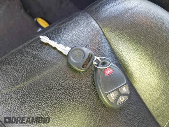 2012 Chevrolet Avalanche LT with VIN 3GNTKFE75CG298293, listed as a IAAI auction lot 43388573 with 213,573 mi miles and . Bid and sale history available at DreamBid. Image 11.