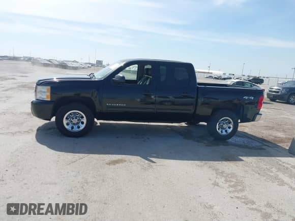 2010 Chevrolet Silverado 1500 LT z VIN 3GCRKSEA1AG200168, wystawiony jako IAAI lot #41875936 z przebiegiem 239 240 mil mil oraz . Historia ofert i sprzedaży dostępna na DreamBid. Obrazek 14.