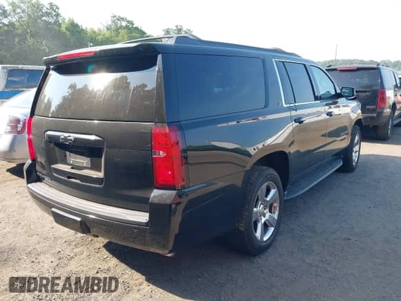 2017 Chevrolet Suburban LT с VIN 1GNSCHKC5HR268983, выставлен на аукционе IAAI как лот 42459662 с пробегом 248 827 миль миль и . История ставок и продаж доступна на DreamBid. Изображение 4.