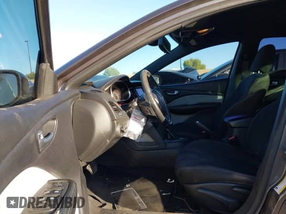 2015 Dodge Dart SXT with VIN 1C3CDFBB4FD213493, listed as a IAAI auction lot 43495475 with 139,184 mi miles and . Bid and sale history available at DreamBid. Image 5.