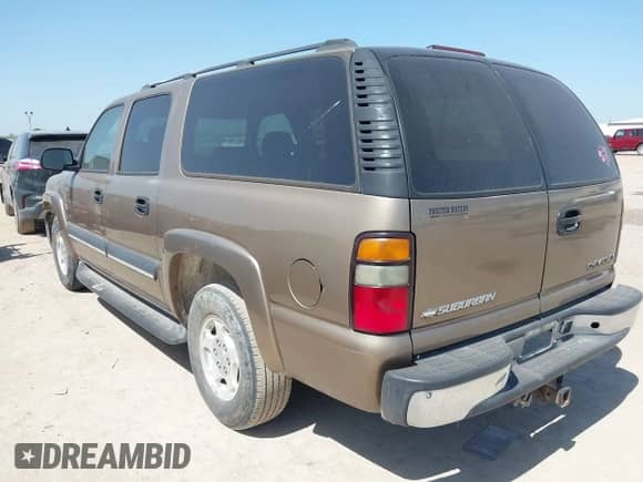 2004 Chevrolet Suburban LT with VIN 1GNEC16Z64J117498, listed as a IAAI auction lot 42005973 with 246,938 mi miles and . Bid and sale history available at DreamBid. Image 3.