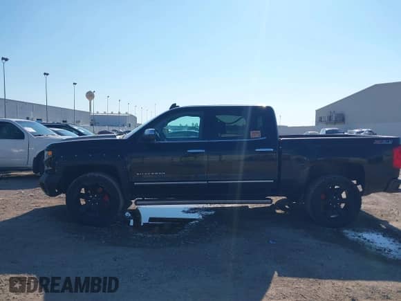 2017 Chevrolet Silverado 1500 LTZ z VIN 3GCUKSEJ5HG490158, wystawiony jako IAAI lot #43144365 z przebiegiem 184 956 mil mil oraz . Historia ofert i sprzedaży dostępna na DreamBid. Obrazek 14.