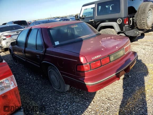 1990 Chevrolet Lumina z VIN 2G1WL54T0L1130526, wystawiony jako Copart lot #40692094 z przebiegiem 160 785 mil mil oraz Czysty tytuł • Clean title. Historia ofert i sprzedaży dostępna na DreamBid. Obrazek 2.
