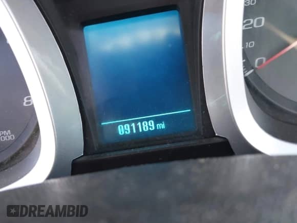 2015 Chevrolet Equinox LS z VIN 2GNFLEEK3F6233645, wystawiony jako IAAI lot #43382973 z przebiegiem 91 189 mil mil oraz . Historia ofert i sprzedaży dostępna na DreamBid. Obrazek 7.