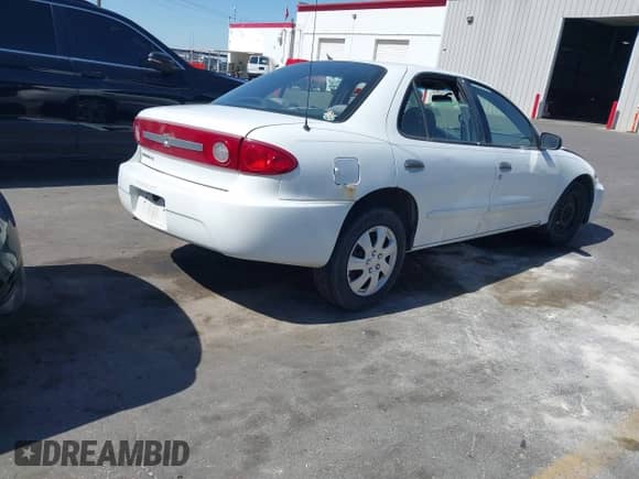 2003 Chevrolet Cavalier LS с VIN 1G1JF52F237188106, выставлен на аукционе IAAI как лот 42477162 с пробегом 127 342 миль миль и . История ставок и продаж доступна на DreamBid. Изображение 4.