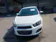 2013 Chevrolet Sonic LT с VIN 1G1JC5SH0D4245187, выставлен на аукционе IAAI как лот 42910282 с пробегом 46 529 миль миль и . История ставок и продаж доступна на DreamBid. Изображение 12.