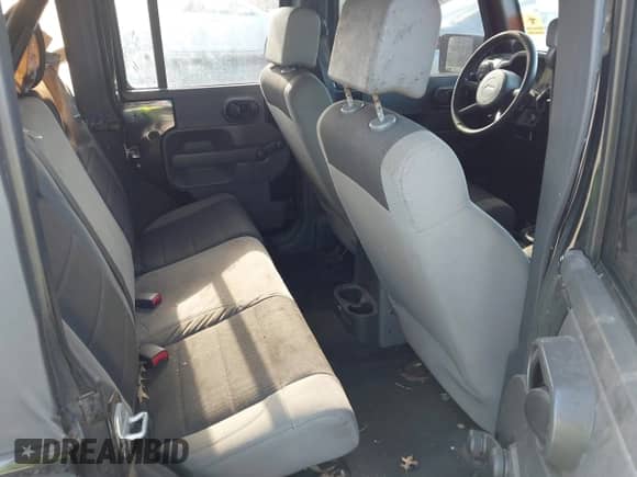 2007 Jeep Wrangler Unlimited X с VIN 1J4GA39127L137551, выставлен на аукционе IAAI как лот 43497385 с пробегом 219 322 миль миль и . История ставок и продаж доступна на DreamBid. Изображение 8.