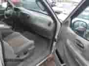 2003 Ford F-150 XL с VIN 1FTRX17213NB82511, выставлен на аукционе IAAI как лот 43583043 с пробегом Не указан миль и . История ставок и продаж доступна на DreamBid. Изображение 5.