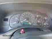 2002 GMC Sierra 1500 SLE z VIN 2GTEK19T421149196, wystawiony jako Copart lot #90694535 z przebiegiem 246 709 mil mil oraz Szkoda całkowita • Salvage title. Historia ofert i sprzedaży dostępna na DreamBid. Obrazek 9.