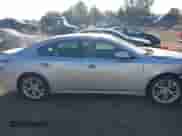 2013 Nissan Maxima SV z VIN 1N4AA5APXDC818212, wystawiony jako IAAI lot #43353776 z przebiegiem 132 989 mil mil oraz . Historia ofert i sprzedaży dostępna na DreamBid. Obrazek 14.