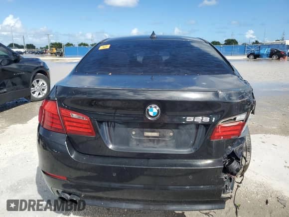 2012 BMW 5 Series 528i с VIN WBAXG5C57CDX05502, выставлен на аукционе Copart как лот 85175525 с пробегом 137 537 миль миль и Списание • Salvage title. История ставок и продаж доступна на DreamBid. Изображение 6.