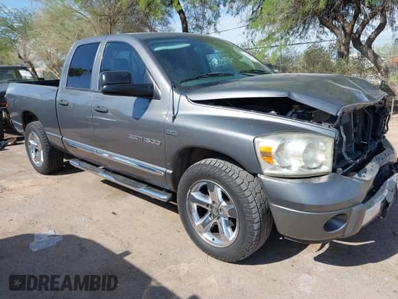2007 Dodge 1500 SLT with VIN 1D7HA18217S119479, listed as a IAAI auction lot 42923000 with 231,980 mi miles and . Bid and sale history available at DreamBid. Image 1.
