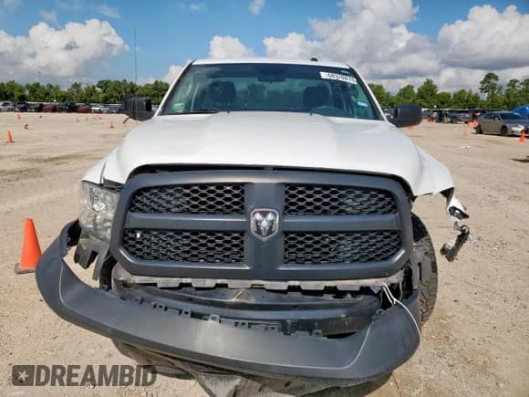2022 Ram 1500 Tradesman z VIN 3C6JR6DGXNG238369, wystawiony jako Copart lot #68370815 z przebiegiem 56 680 mil mil oraz Szkoda całkowita • Salvage title. Historia ofert i sprzedaży dostępna na DreamBid. Obrazek 5.