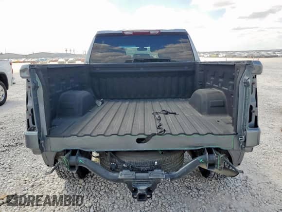 2020 GMC Sierra 1500 Elevation with VIN 3GTU9CED4LG290229, listed as a Copart auction lot 71438115 with 87,962 mi miles and Salvage title. Bid and sale history available at DreamBid. Image 6.