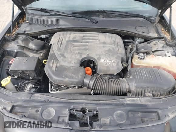 2017 Chrysler 300 S с VIN 2C3CCABG1HH538769, выставлен на аукционе IAAI как лот 41785044 с пробегом 136 111 миль миль и . История ставок и продаж доступна на DreamBid. Изображение 10.