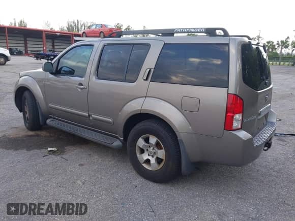 2006 Nissan Pathfinder S с VIN 5N1AR18U26C679652, выставлен на аукционе IAAI как лот 42621894 с пробегом 189 278 миль миль и . История ставок и продаж доступна на DreamBid. Изображение 3.