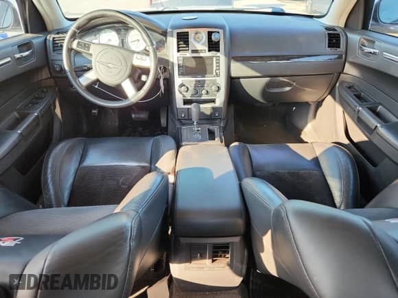 2010 Chrysler 300 S with VIN 2C3CA2CV4AH328326, listed as a Copart auction lot 71128315 with 122,788 mi miles and Salvage title. Bid and sale history available at DreamBid. Image 8.