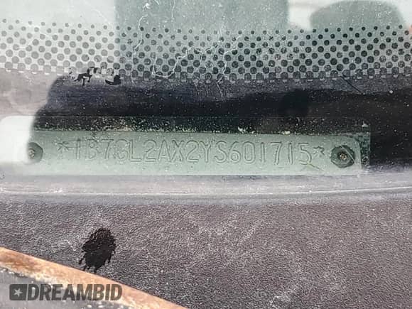 2000 Dodge Dakota Sport z VIN 1B7GL2AX2YS601715, wystawiony jako Copart lot #73654714 z przebiegiem 166 522 mil mil oraz Szkoda całkowita • Salvage title. Historia ofert i sprzedaży dostępna na DreamBid. Obrazek 12.