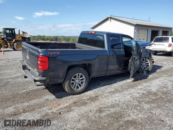 2019 Chevrolet Silverado 1500 LT z VIN 2GCVKPEC5K1100601, wystawiony jako Copart lot #84187545 z przebiegiem 97 536 mil mil oraz Szkoda całkowita • Salvage title. Historia ofert i sprzedaży dostępna na DreamBid. Obrazek 3.