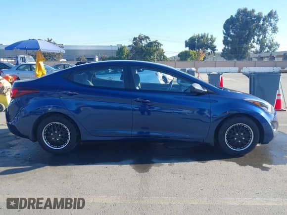 2016 Hyundai Elantra SE с VIN 5NPDH4AE6GH667387, выставлен на аукционе IAAI как лот 43508168 с пробегом 125 035 миль миль и . История ставок и продаж доступна на DreamBid. Изображение 13.