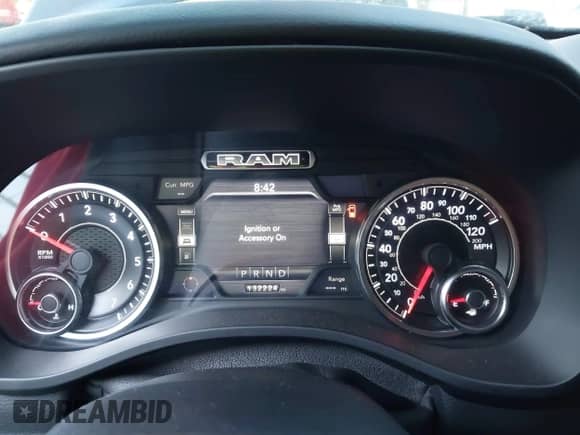 2019 Ram 1500 Big Horn z VIN 1C6SRFFT4KN526292, wystawiony jako IAAI lot #43121282 z przebiegiem 132 224 mil mil oraz . Historia ofert i sprzedaży dostępna na DreamBid. Obrazek 7.