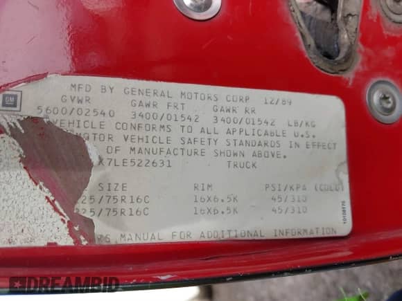1990 GMC Sierra 1500 z VIN 1GTDK14K7LE522631, wystawiony jako IAAI lot #41424510 z przebiegiem 263 201 mil mil oraz . Historia ofert i sprzedaży dostępna na DreamBid. Obrazek 9.