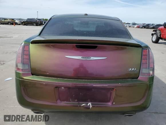 2014 Chrysler 300 S с VIN 2C3CCABG4EH358214, выставлен на аукционе Copart как лот 49107024 с пробегом 93 708 миль миль и Чистый • Clean title. История ставок и продаж доступна на DreamBid. Изображение 6.