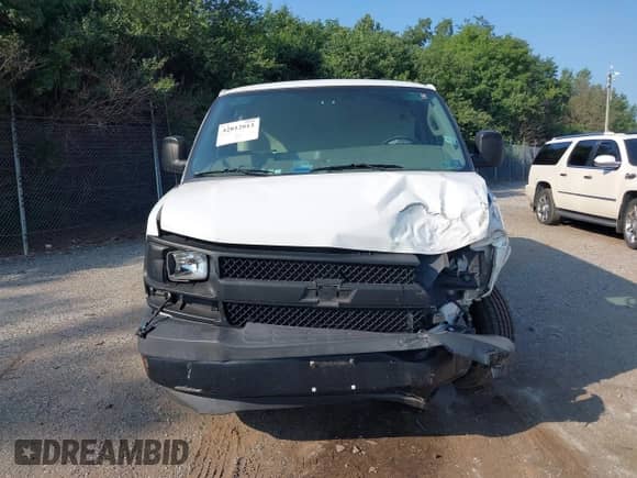 2017 Chevrolet Express Cargo с VIN 1GCWGAFF0H1342190, выставлен на аукционе IAAI как лот 42812013 с пробегом Не указан миль и . История ставок и продаж доступна на DreamBid. Изображение 13.