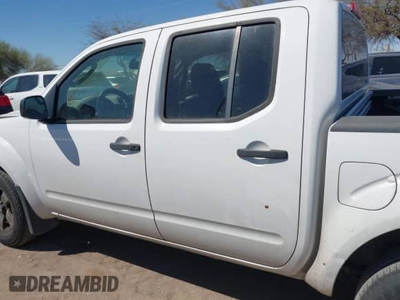 2010 Nissan Frontier Pro-4X with VIN 1N6AD0EV3AC417753, listed as a IAAI auction lot 41850149 with 216,491 mi miles and . Bid and sale history available at DreamBid. Image 14.