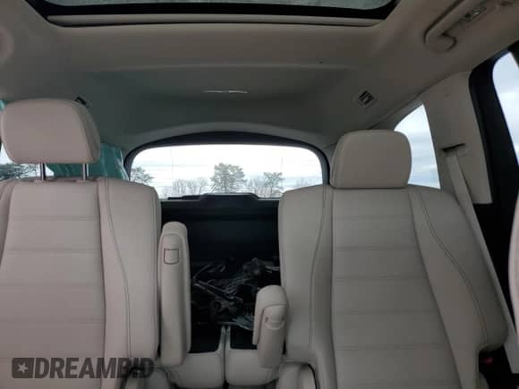 2024 Mercedes-Benz GLS 580 z VIN 4JGFF8FE8RB215195, wystawiony jako Copart lot #86010634 z przebiegiem 10 675 mil mil oraz Szkoda całkowita • Salvage title. Historia ofert i sprzedaży dostępna na DreamBid. Obrazek 10.