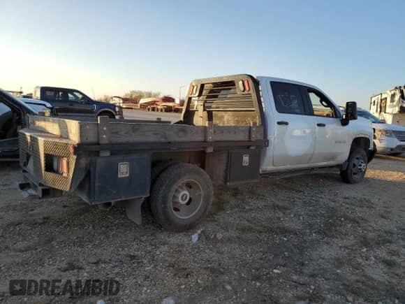 2023 Chevrolet Silverado 3500HD Work Truck с VIN 1GB4YSEY9PF149362, выставлен на аукционе Copart как лот 84061294 с пробегом 72 465 миль миль и Списание • Salvage title. История ставок и продаж доступна на DreamBid. Изображение 3.