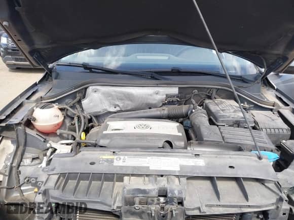 2016 Volkswagen Tiguan S with VIN WVGAV7AX3GW537541, listed as a IAAI auction lot 41834410 with 39,024 mi miles and . Bid and sale history available at DreamBid. Image 10.