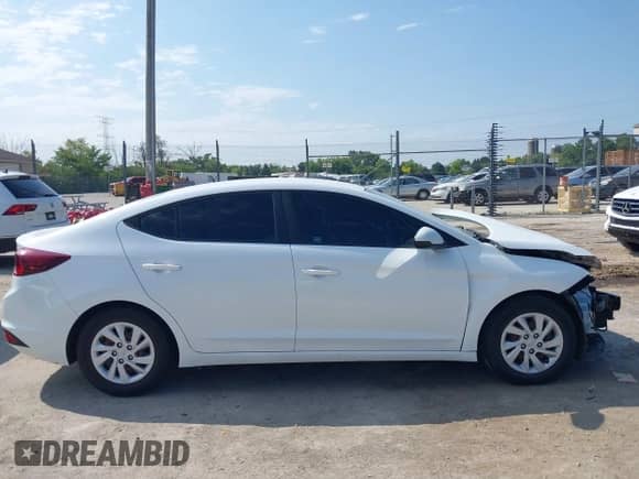 2019 Hyundai Elantra SE с VIN 5NPD74LF9KH463779, выставлен на аукционе IAAI как лот 42978007 с пробегом 52 072 миль миль и . История ставок и продаж доступна на DreamBid. Изображение 13.